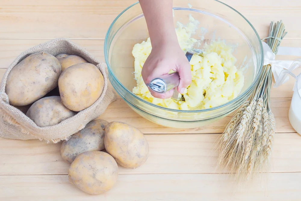 Step-by-Step Guide to Making Potato Soup Recipe Easy