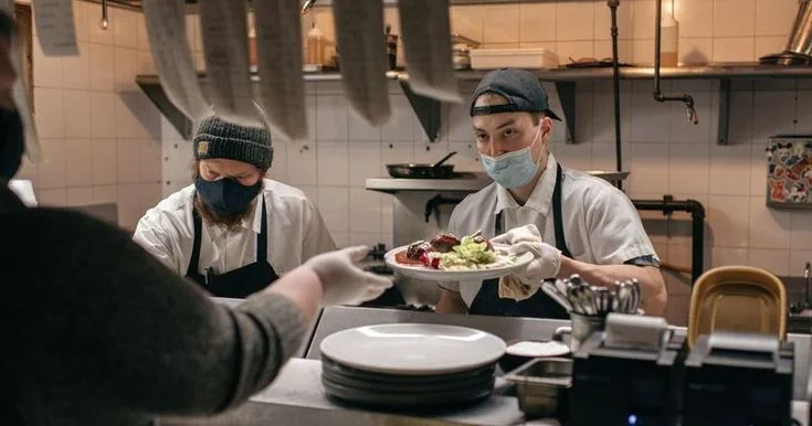 The Role of Organic Traffic in Sharing Popular Dishes